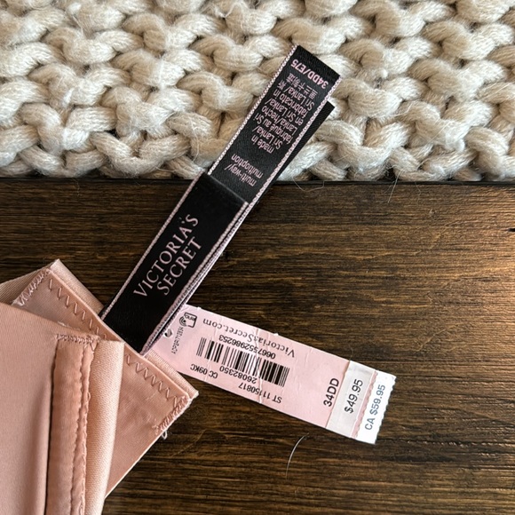 Victoria’s Secret new bra strapless or not - Picture 3 of 3